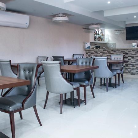 Malecon Premium Rooms & Hotel サントドミンゴ エクステリア 写真