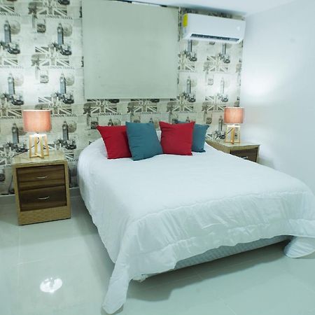 Malecon Premium Rooms & Hotel サントドミンゴ エクステリア 写真