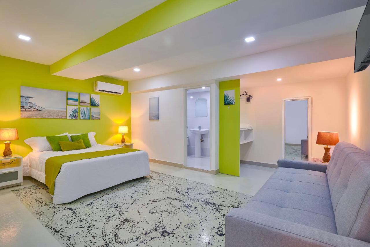 Malecon Premium Rooms & Hotel サントドミンゴ エクステリア 写真