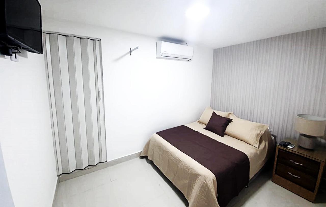 Malecon Premium Rooms & Hotel サントドミンゴ エクステリア 写真